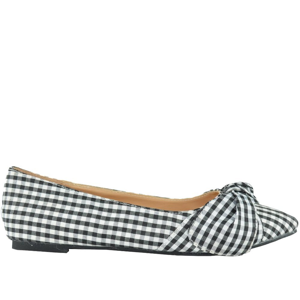 BLACK/WHITE FLAT BALLET